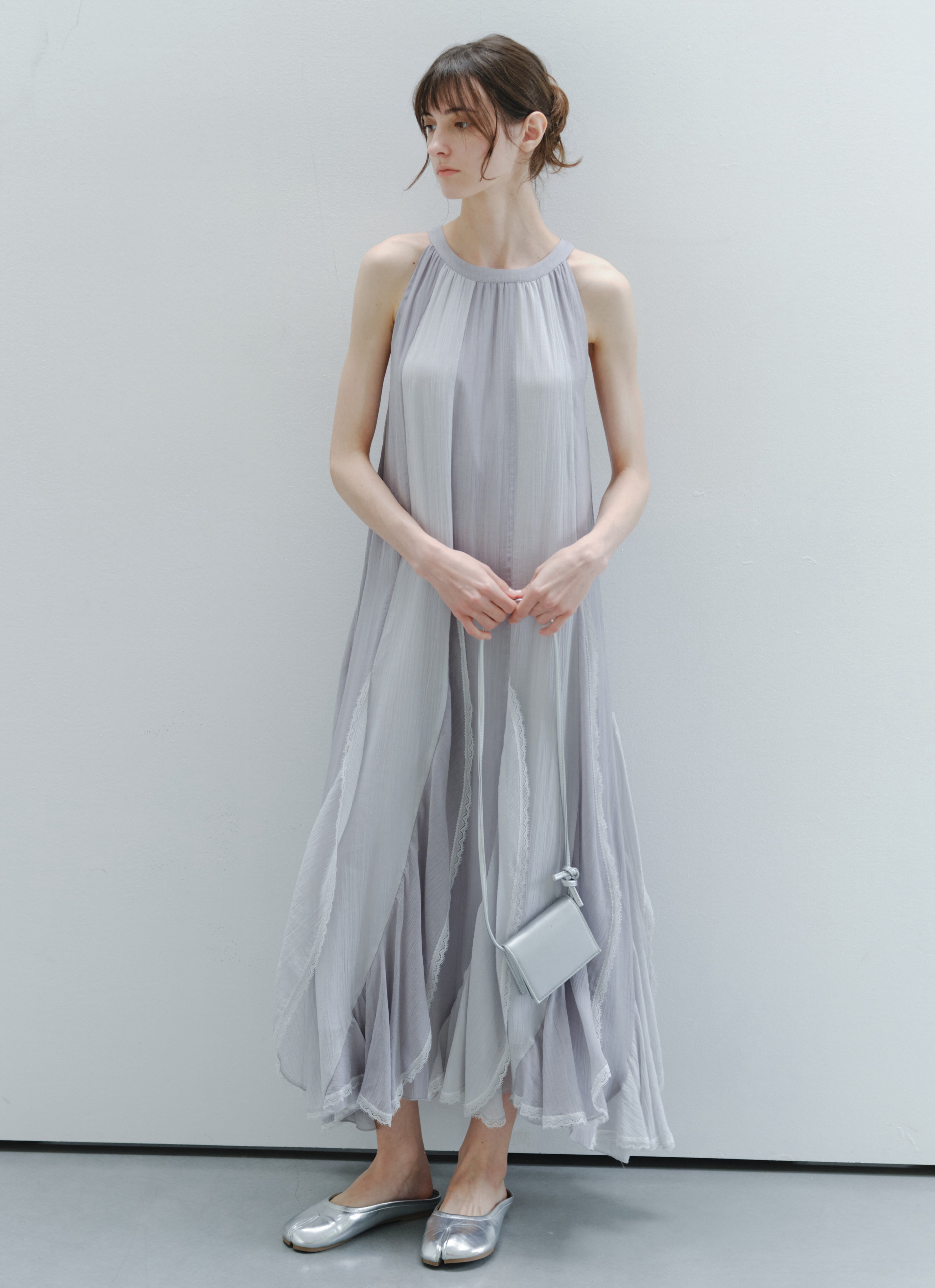 TIERED LACE COLOR DRESS / ティアードレースカラーワンピース