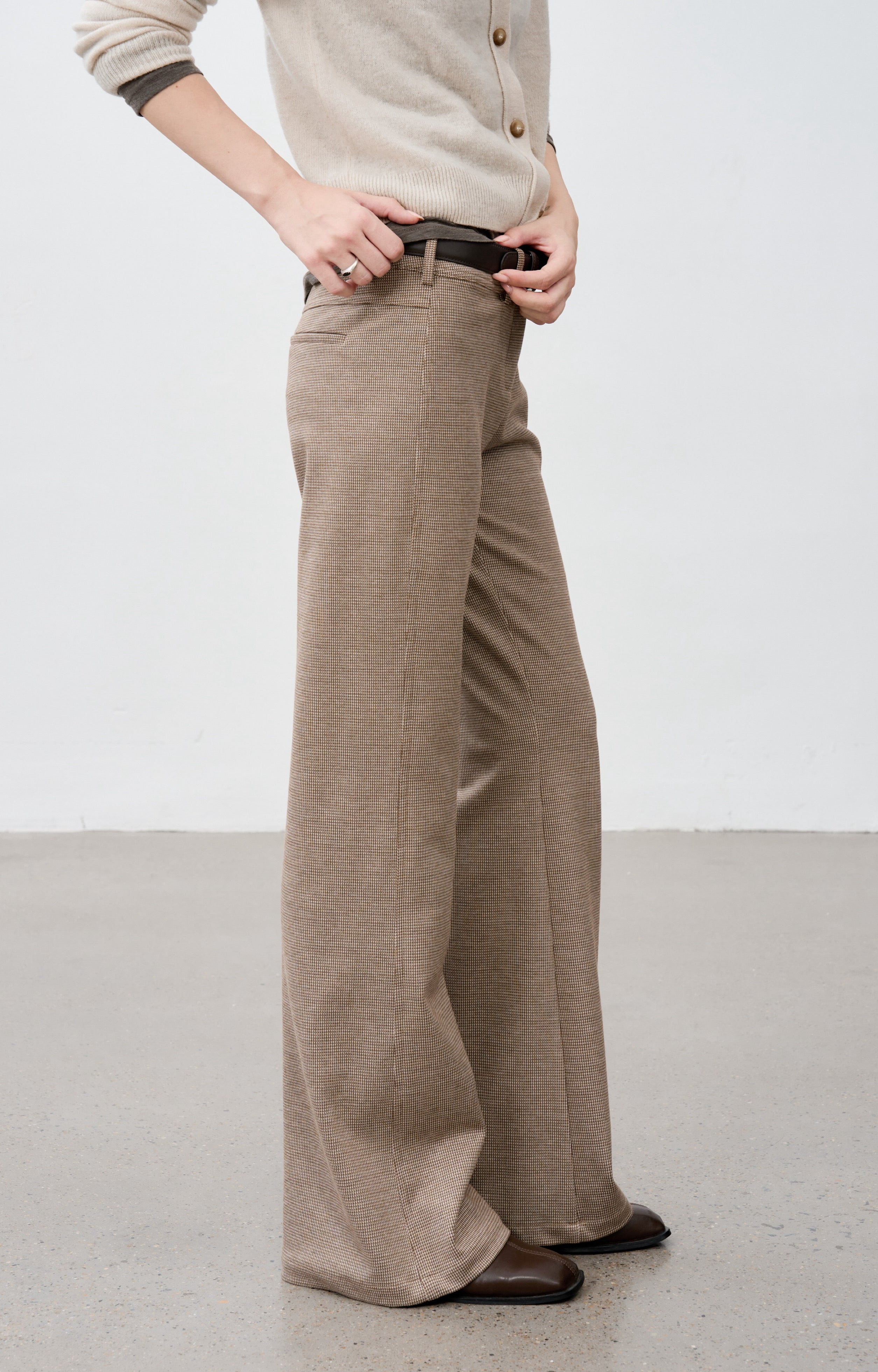 HOUNDSTOOTH FLARE PANTS / 千鳥柄フレアパンツ