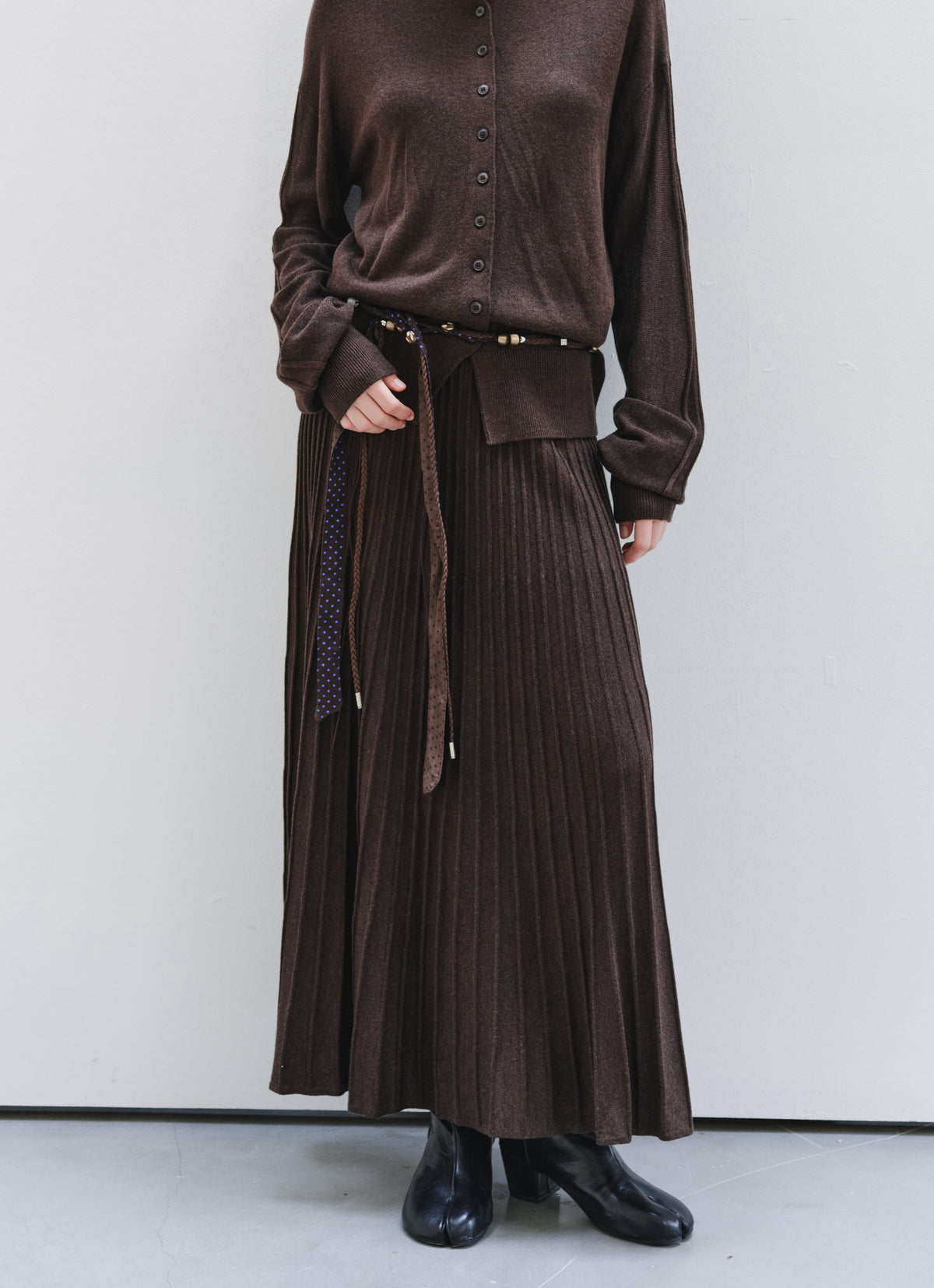 DRAPE PLEATED KNIT SKIRT