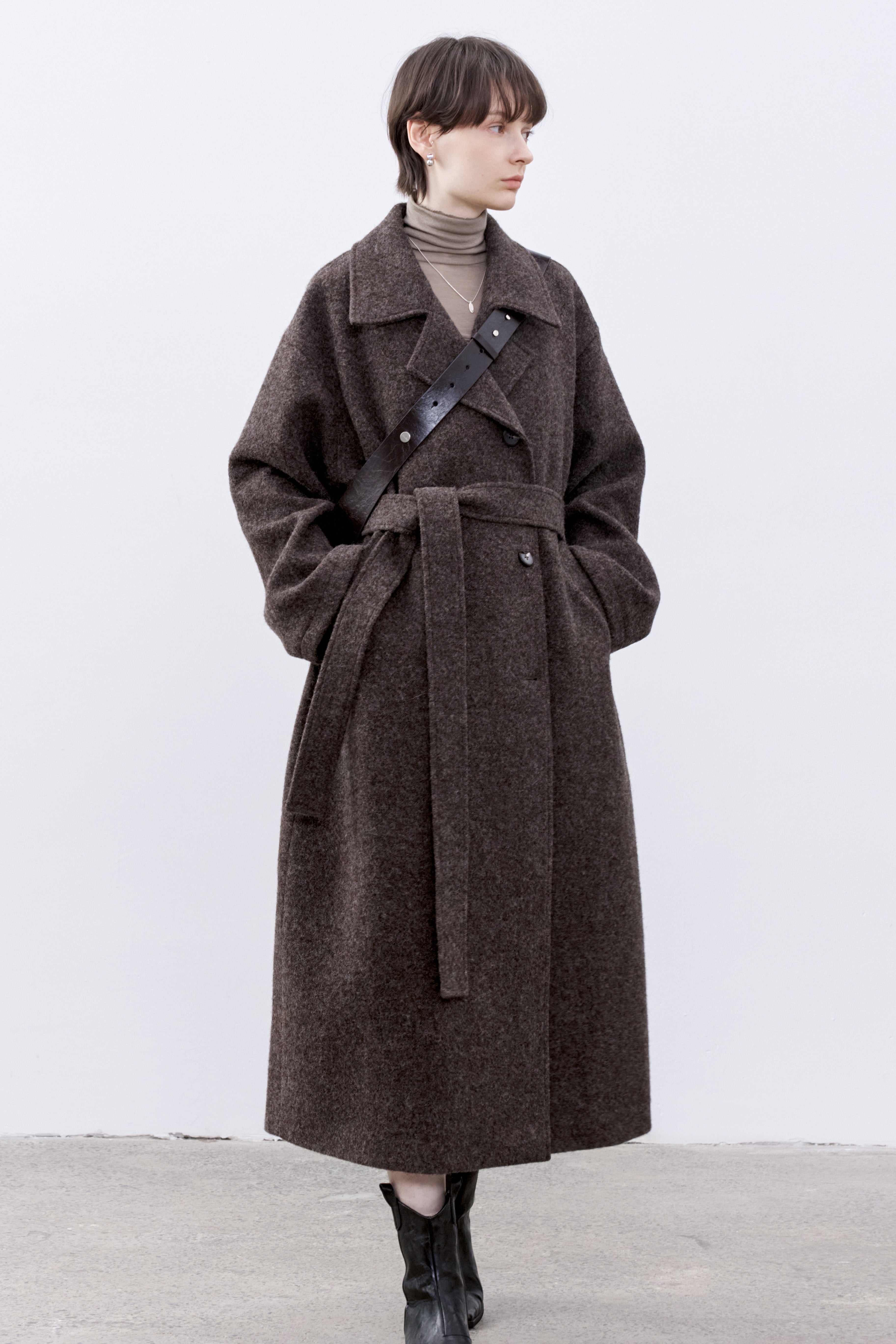 DUSTY LAPEL WOOL COAT