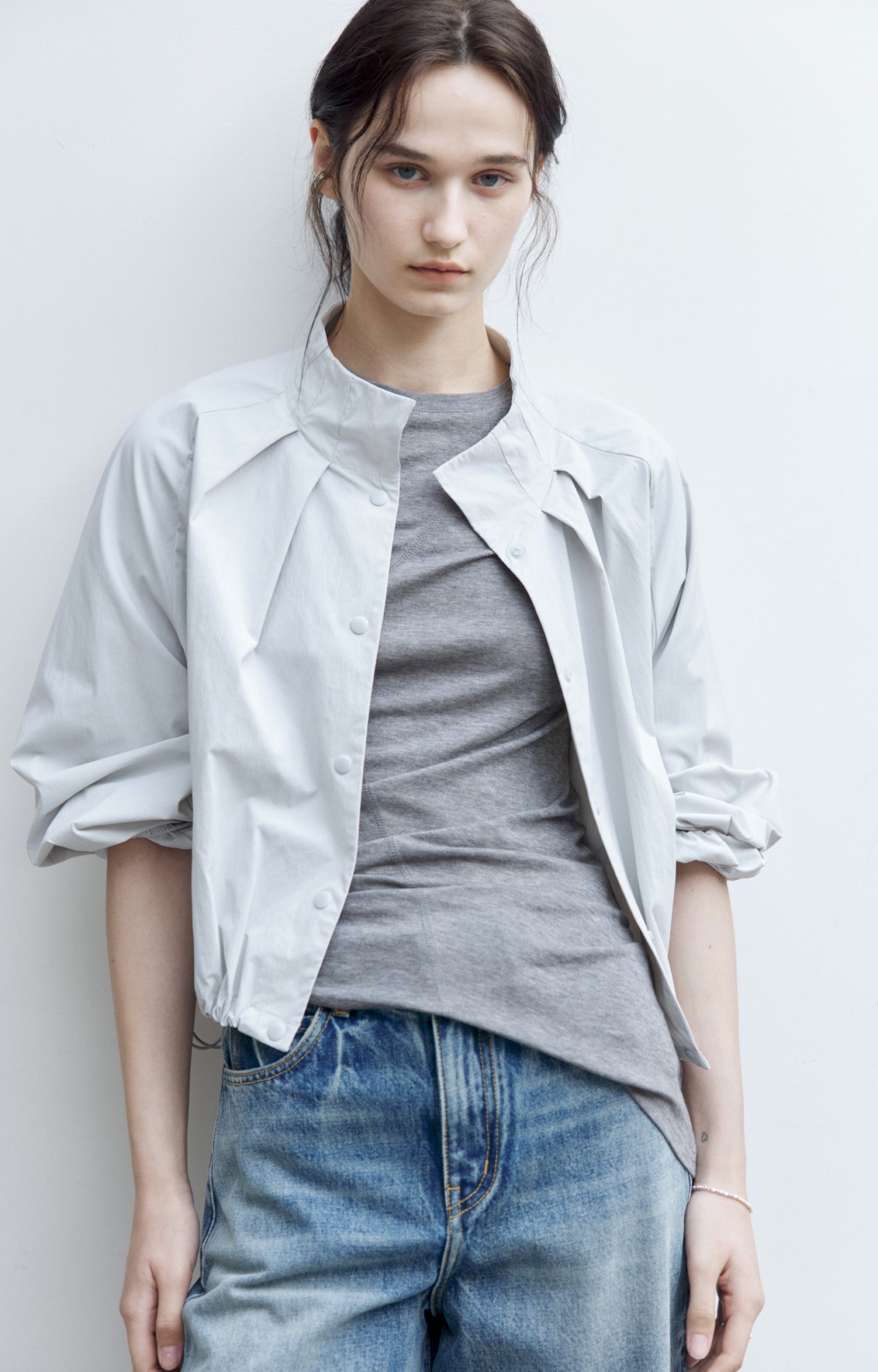 UV CUT NECK PLEATED DRAPE BLOUSON / UV cut neck pleated drape blouson