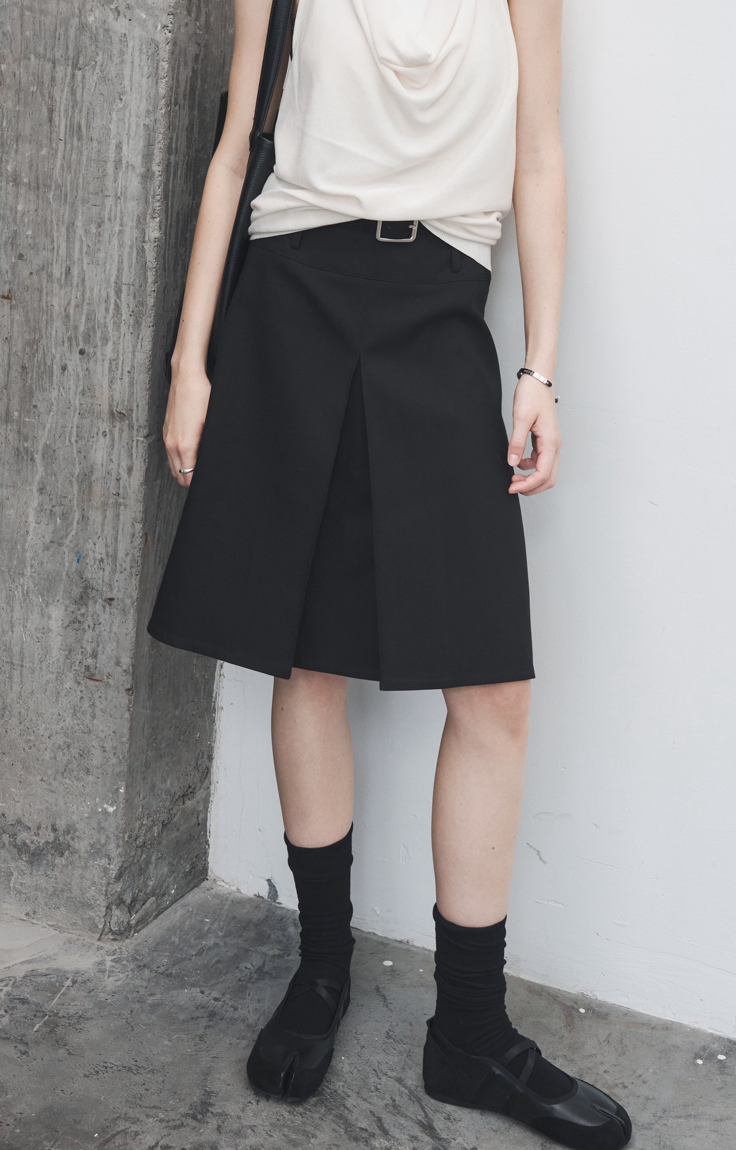 REVERSIBLE PLEATED MIDI SKIRT