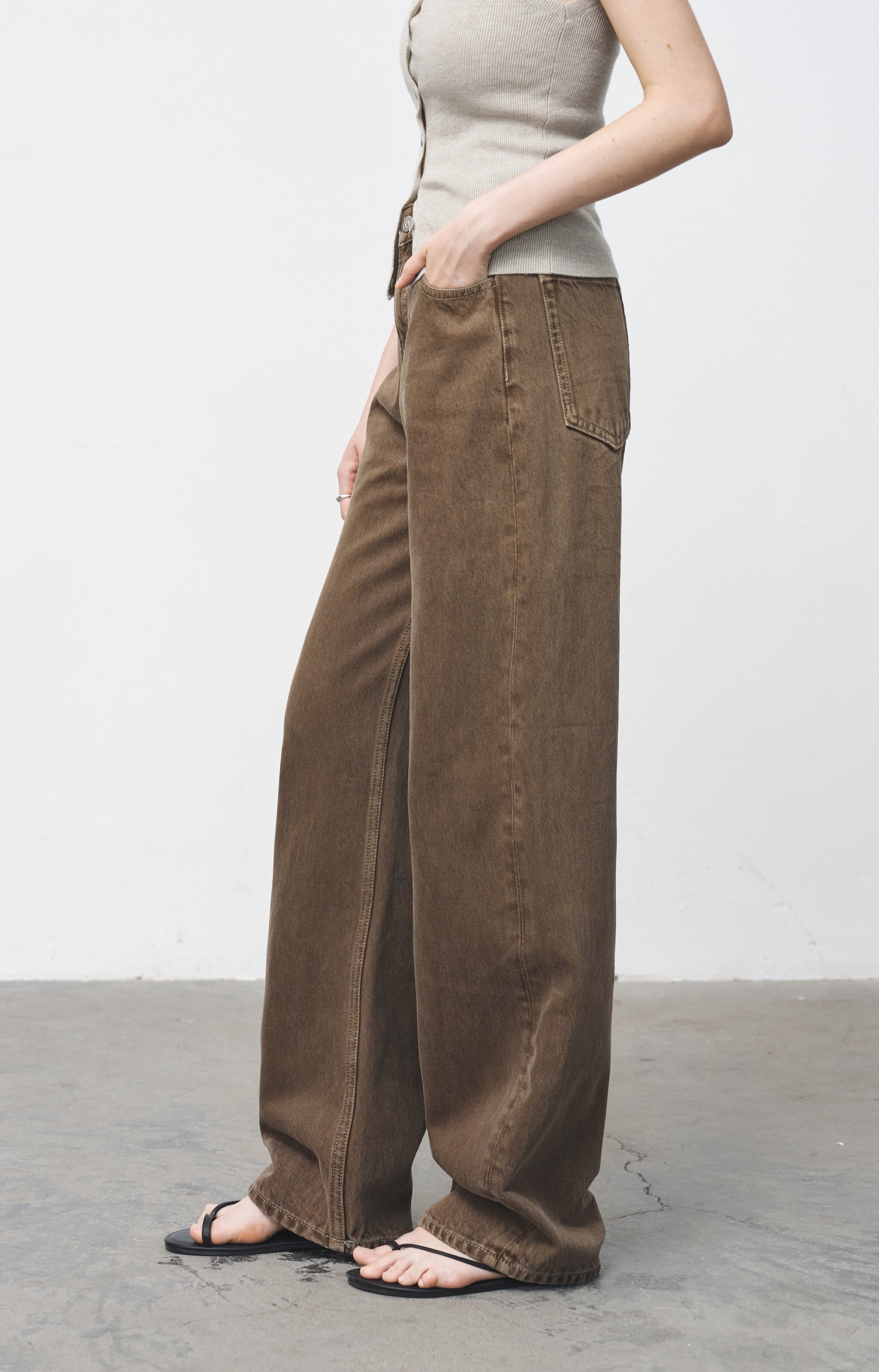 FADED BASIC STRAIGHT JEANS / フェードベーシックストレートジーンズ