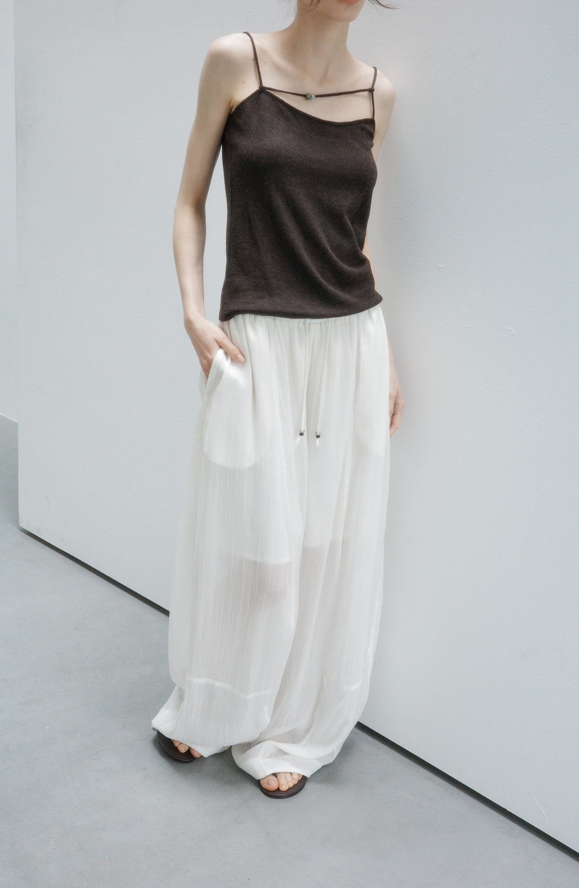 LAYERED SHEER DRAPE PANTS / レイヤードシアードレープパンツ