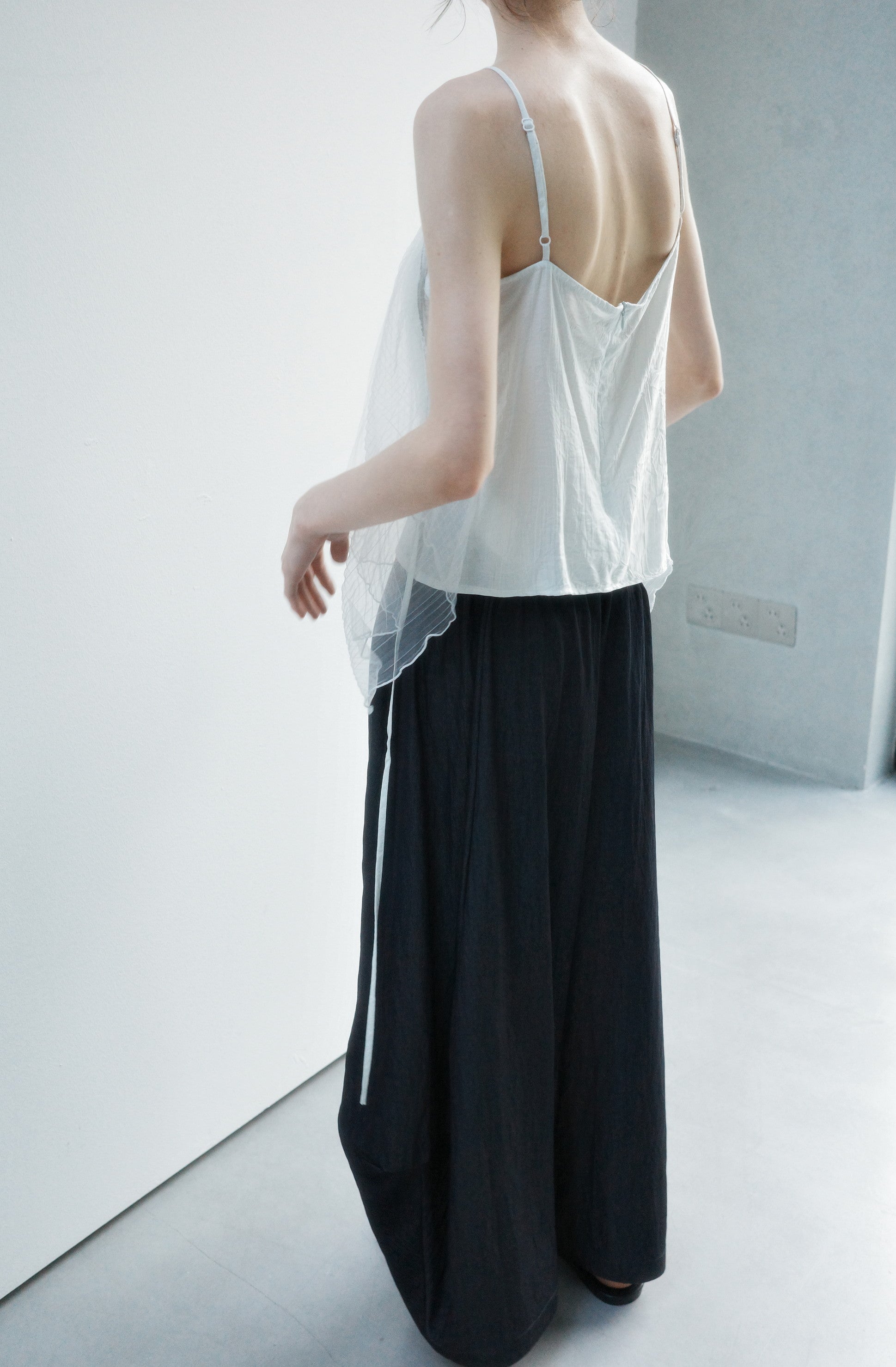 COCOON DRAPE WIDE PANTS