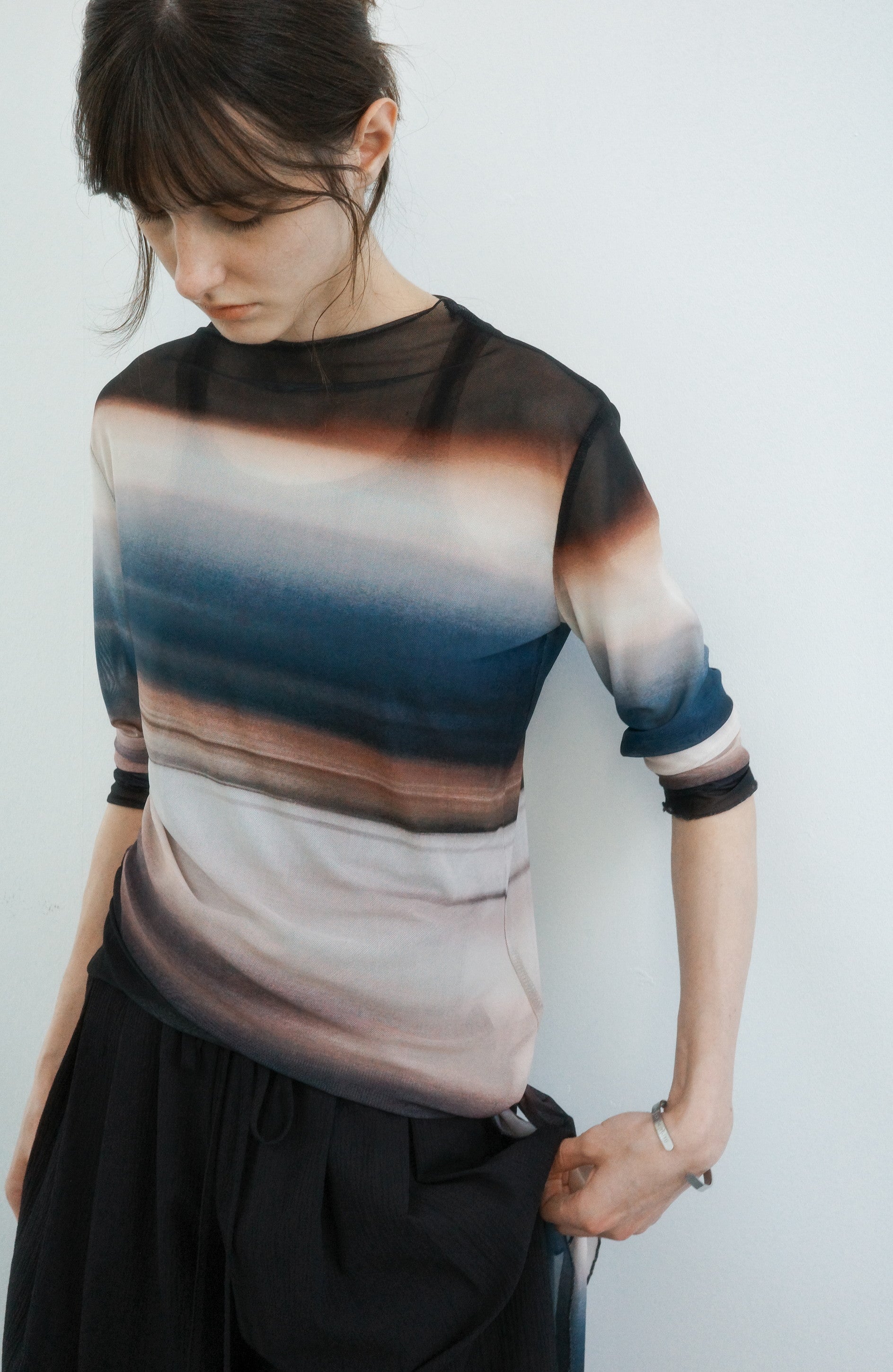 GLOW TIE SHEER TOP