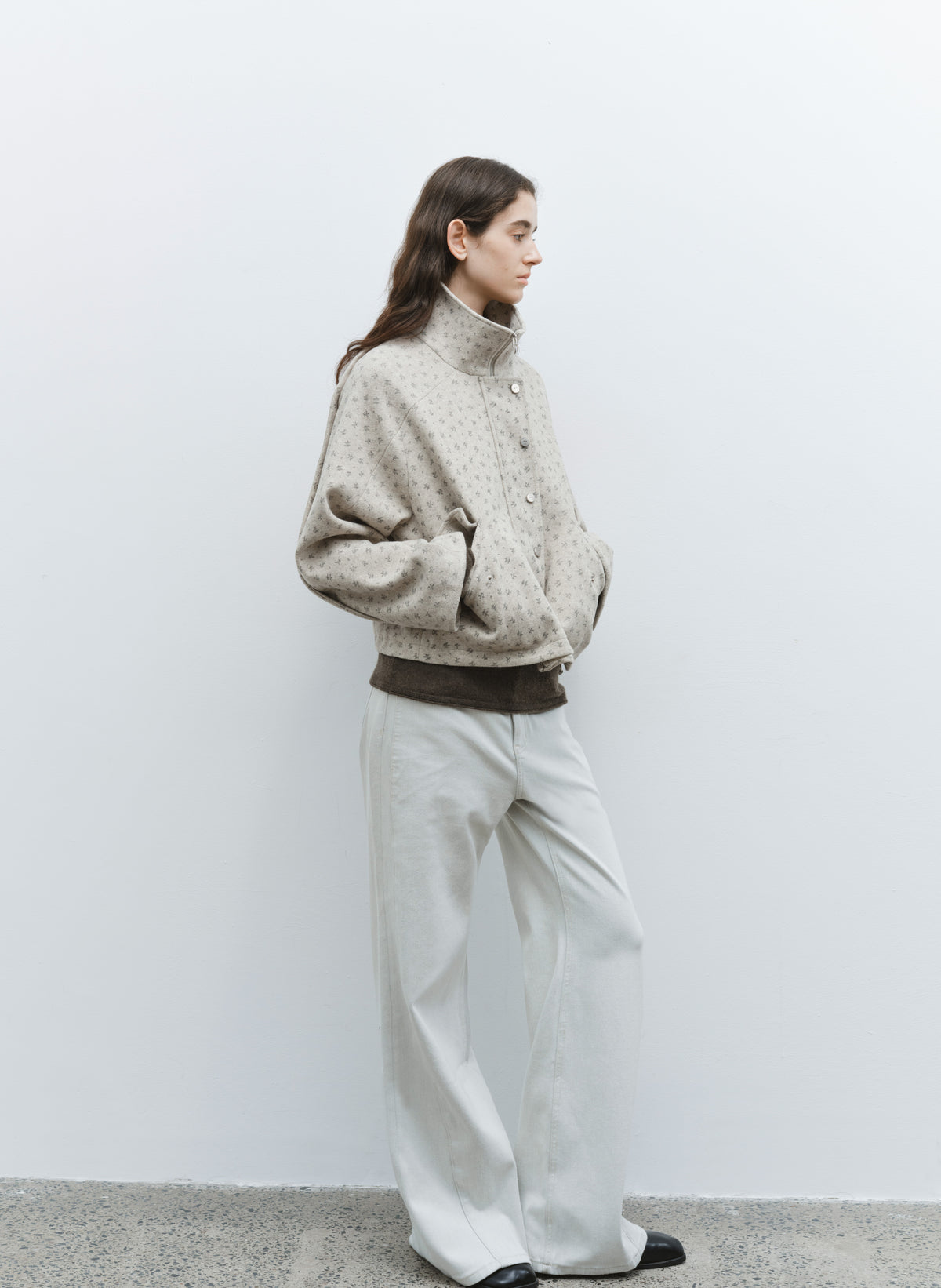 WASHED WHITE FLARE JEANS