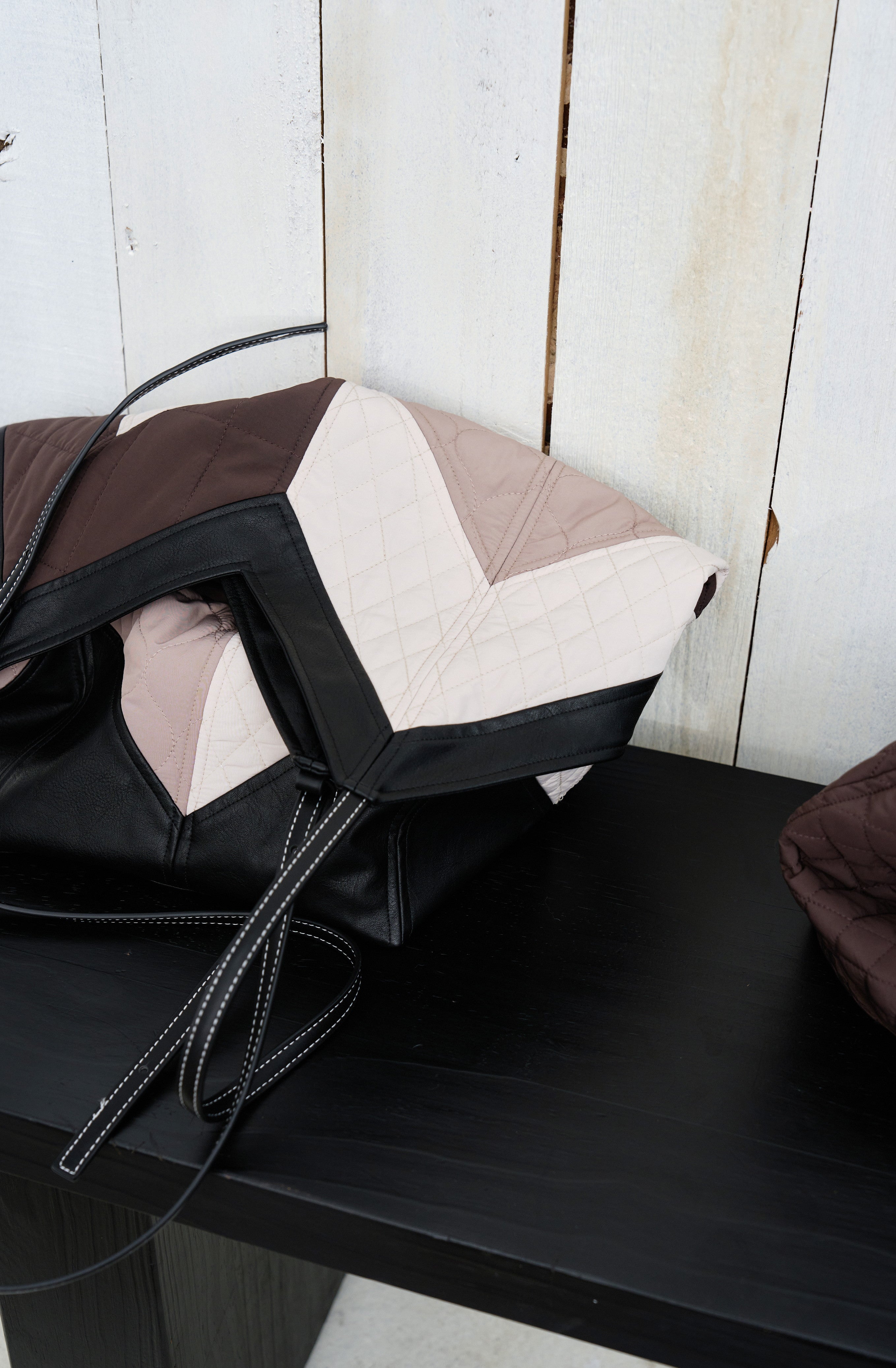 PATCHWORK COLOR QUILTED BAG