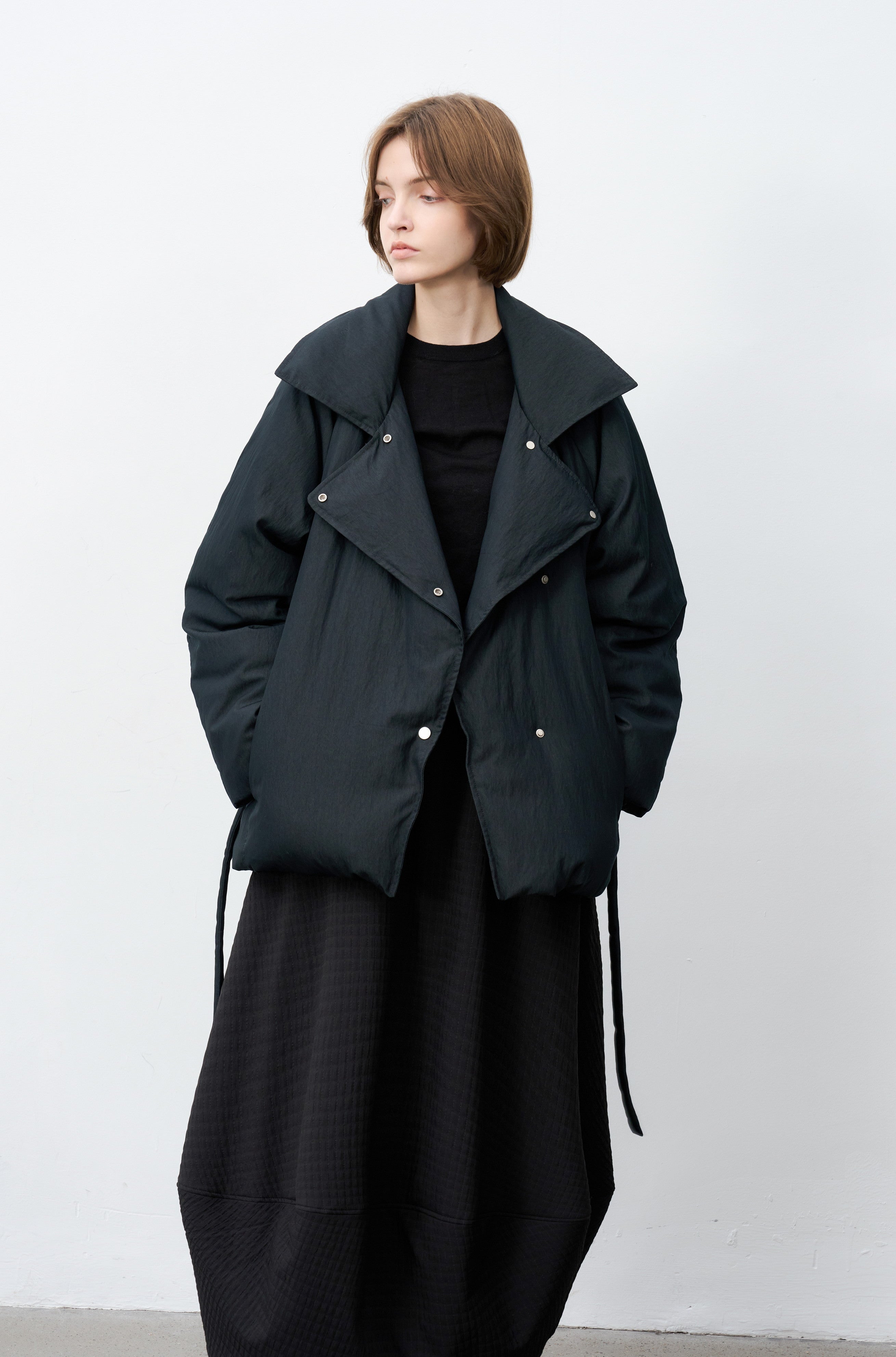 EDGE COLOR LAPEL DOWN / 엣지 컬러 라펠 다운