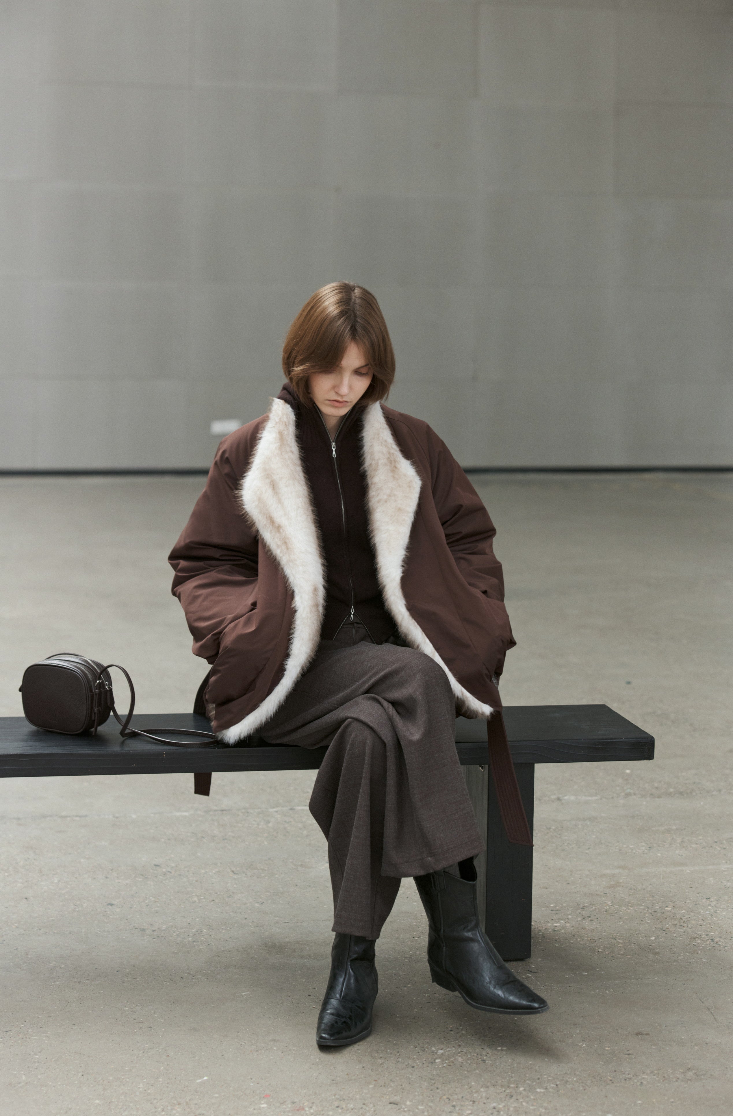 FUR LAPEL DRAPE DOWN