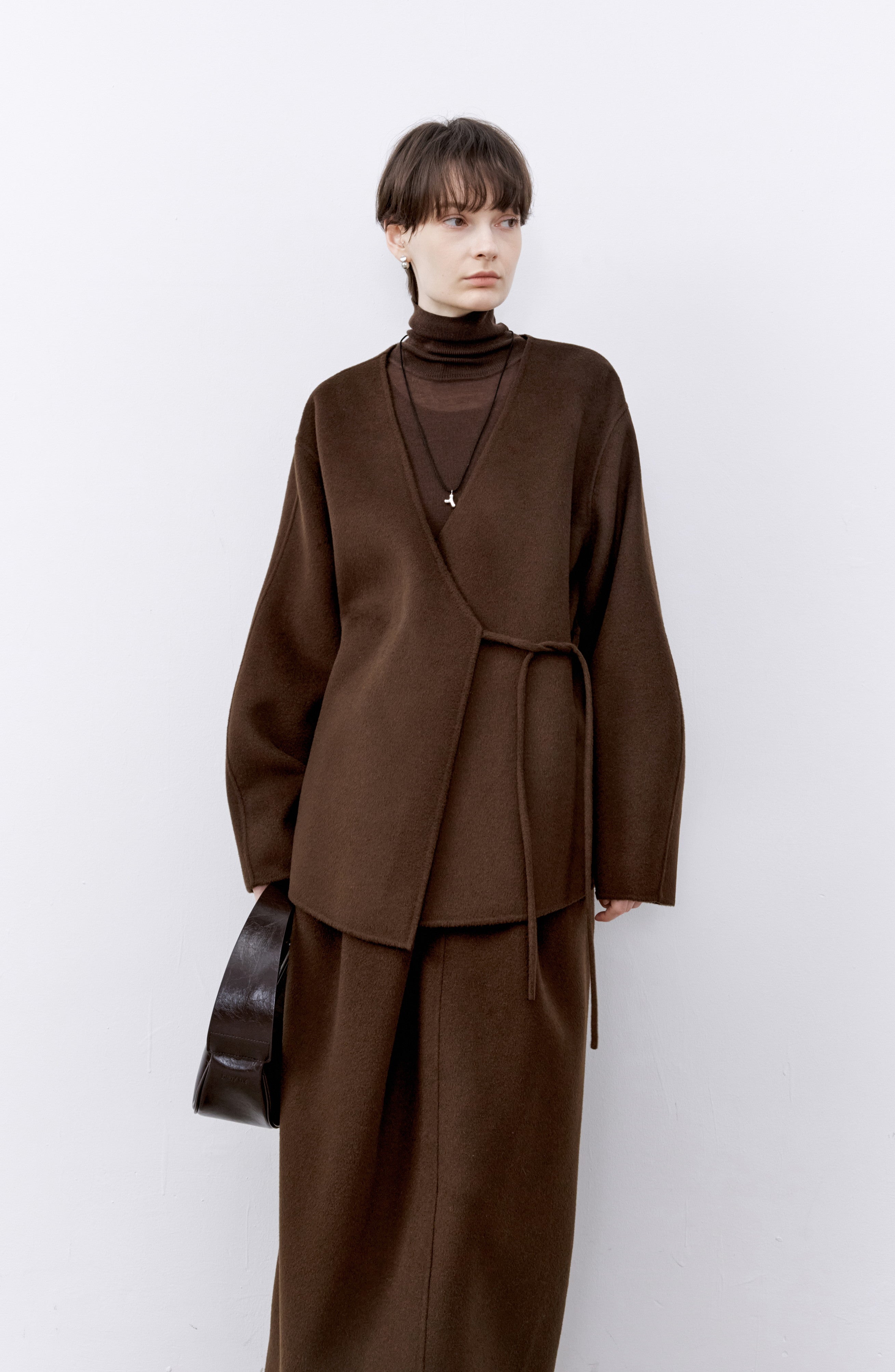 LAYERED PLACKET WOOL COAT