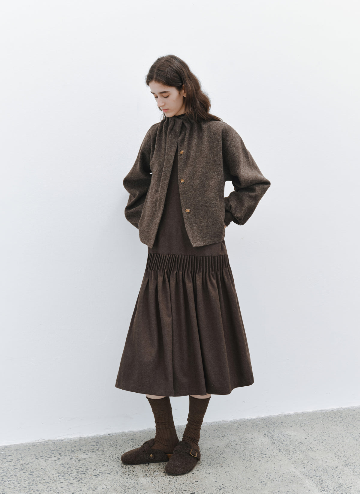 PLEATS LINE KNIT DRESS