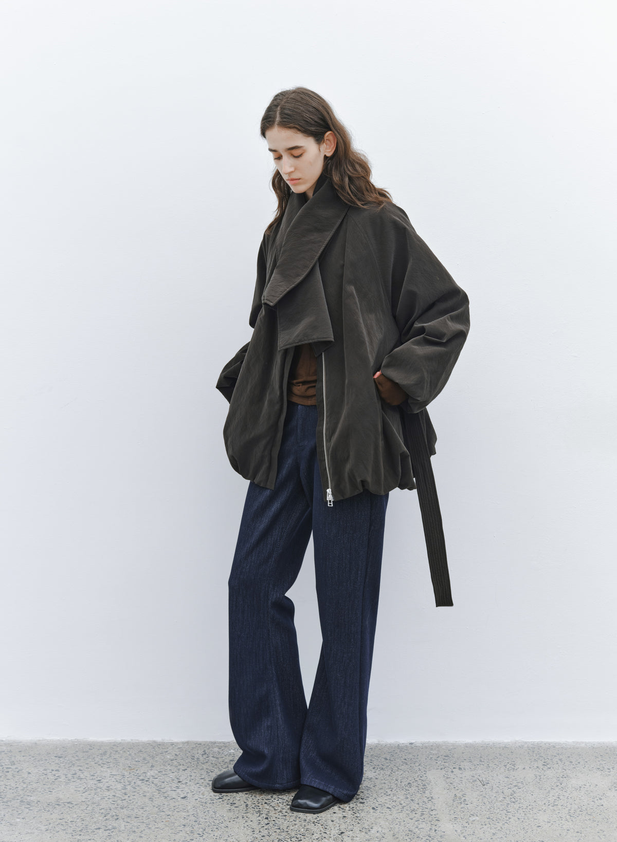 MATTE LEATHER SCARF DOWN
