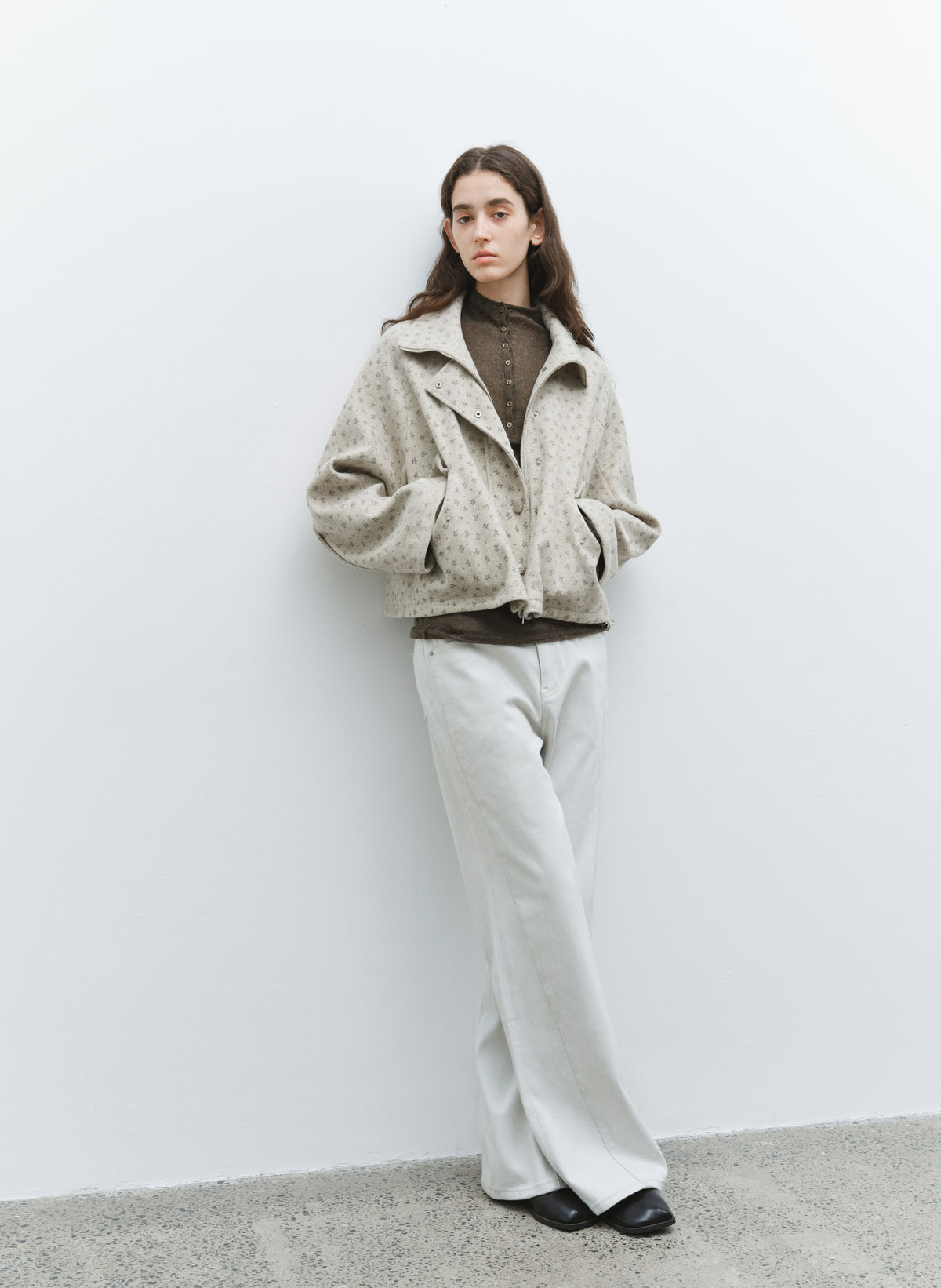 WASHED WHITE FLARE JEANS
