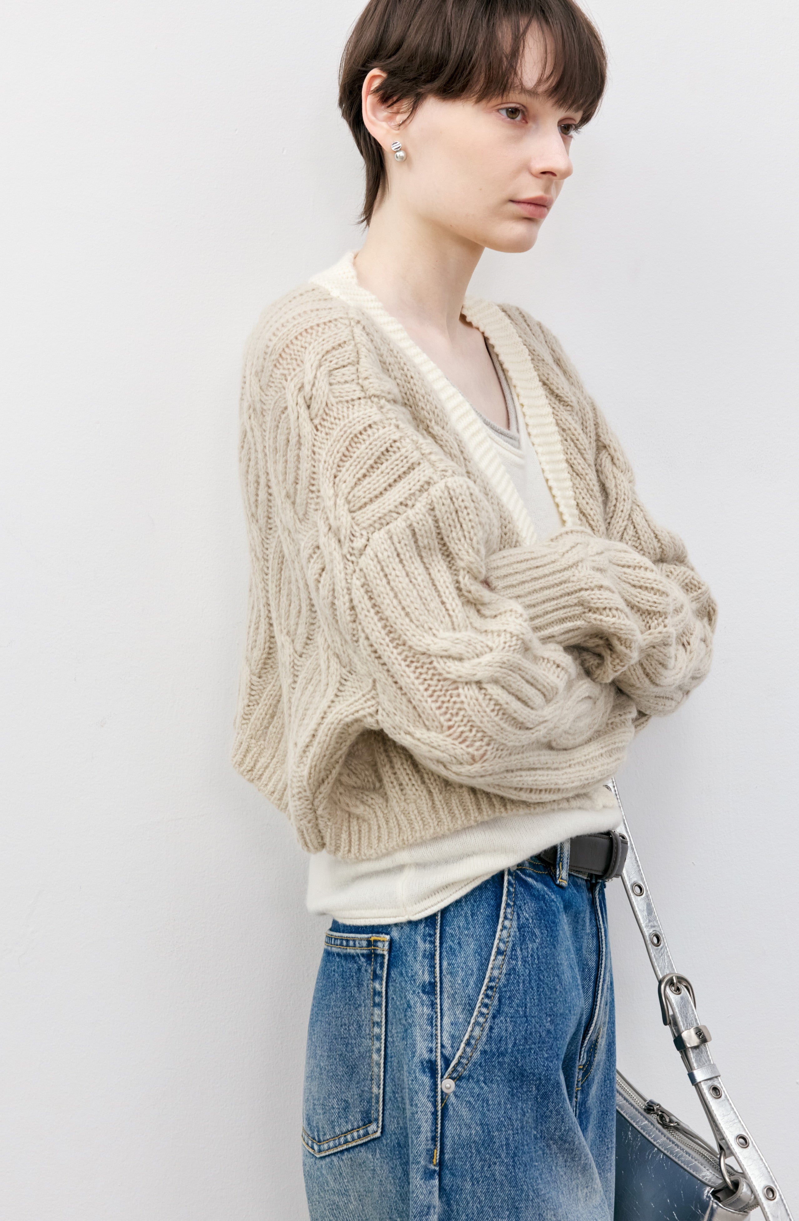 CABLE KNIT SHORT CARDIGAN