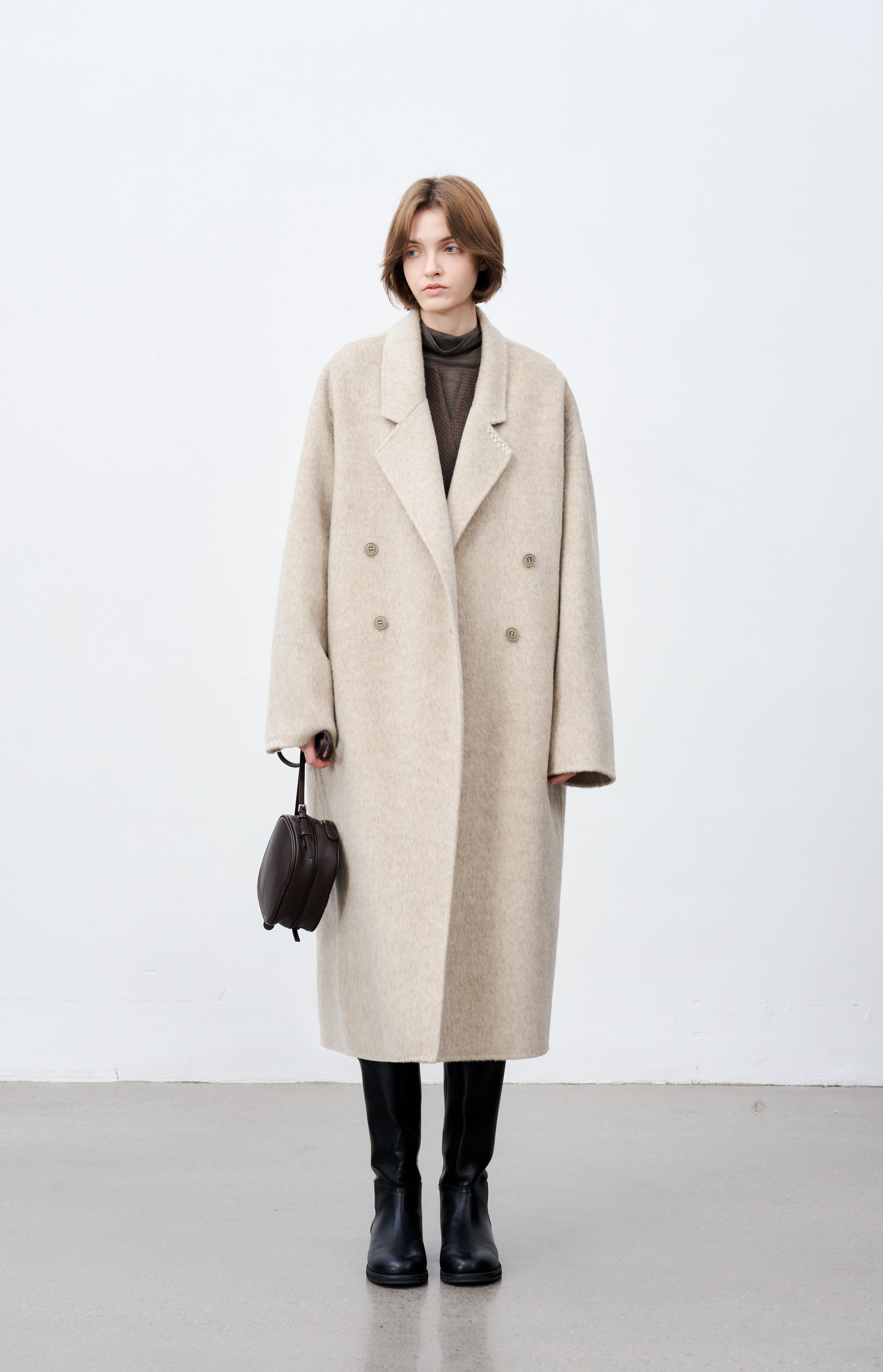 SOFT FURRY WOOL COAT / 소프트 파리 울 코트