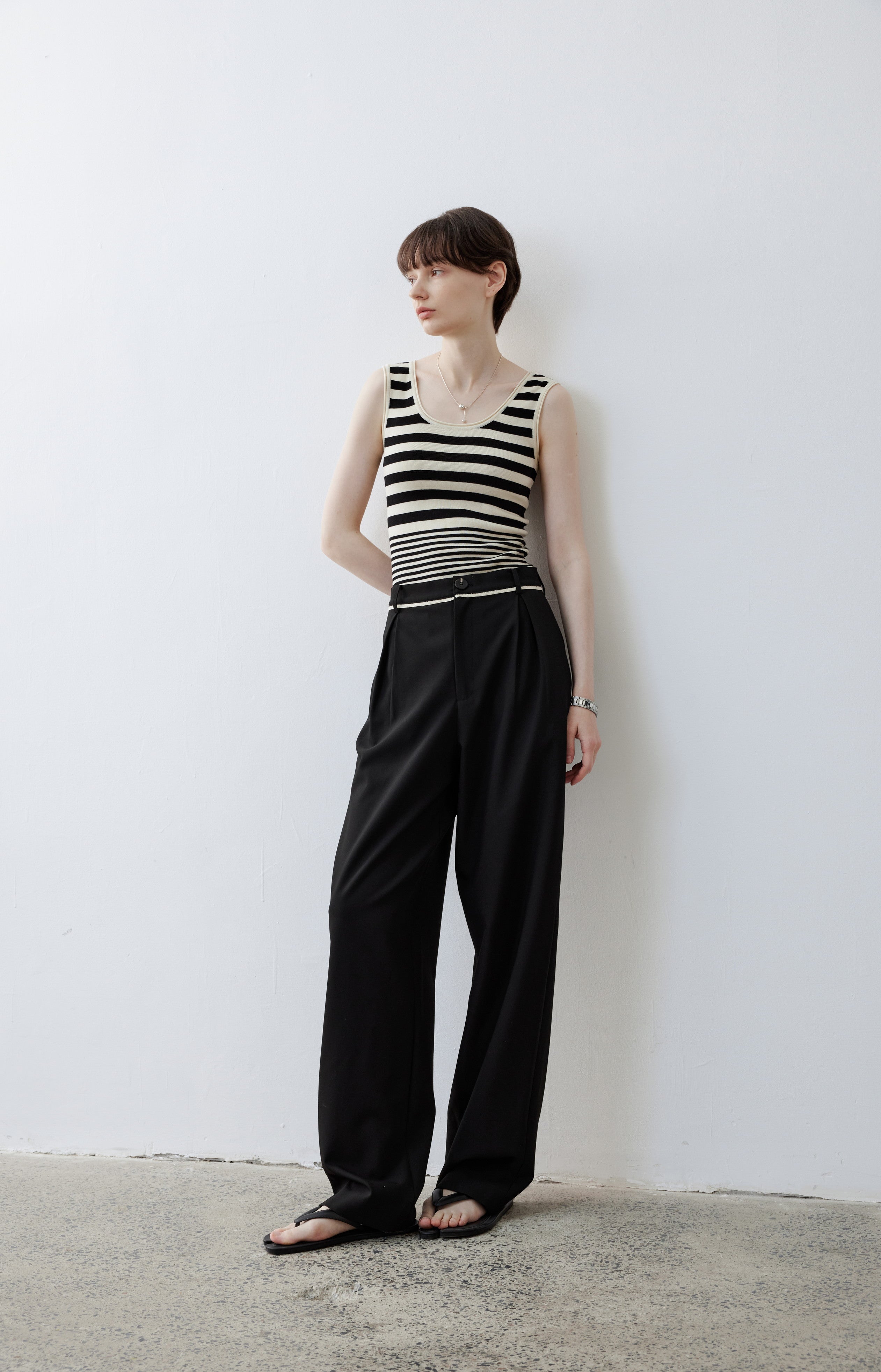 SMOOTH STRAIGHT WIDE SLACKS / スムースストレートワイドスラックス