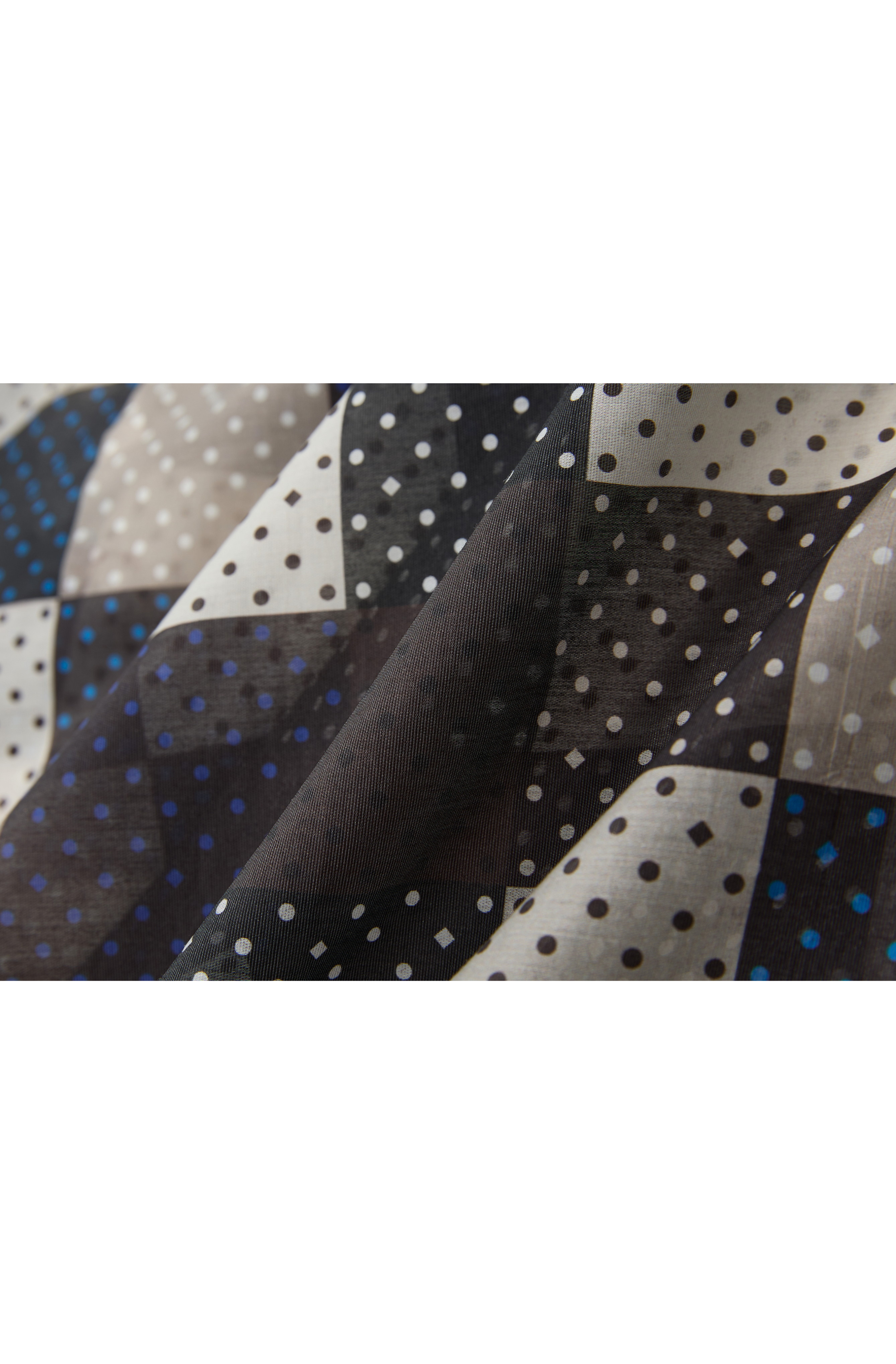 AIRY DOT CHECK TOP